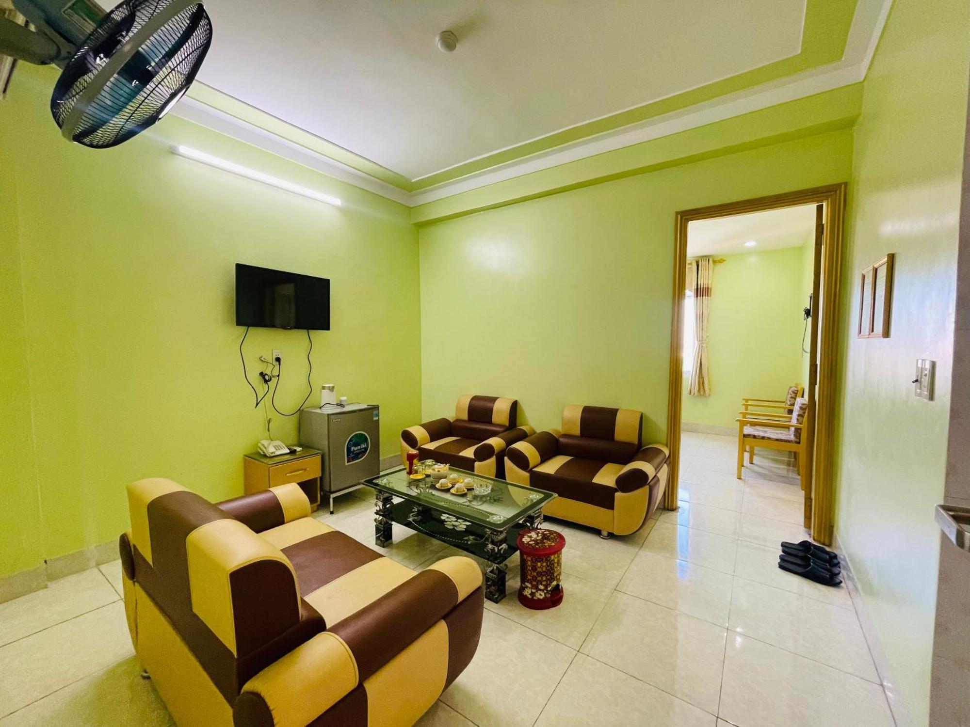 Hotel Khach San Ngoc Ly 8 Thanh Hóa Exterior foto