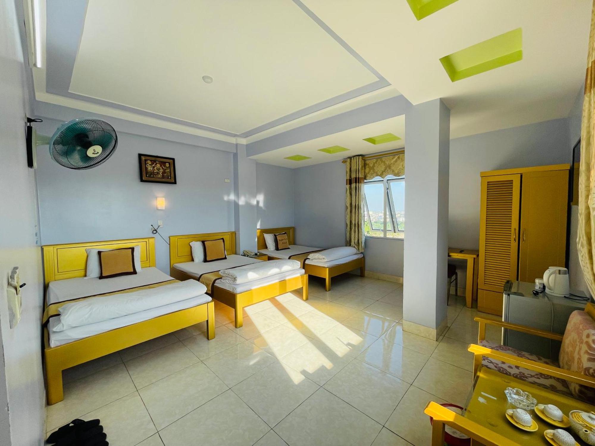 Hotel Khach San Ngoc Ly 8 Thanh Hóa Exterior foto